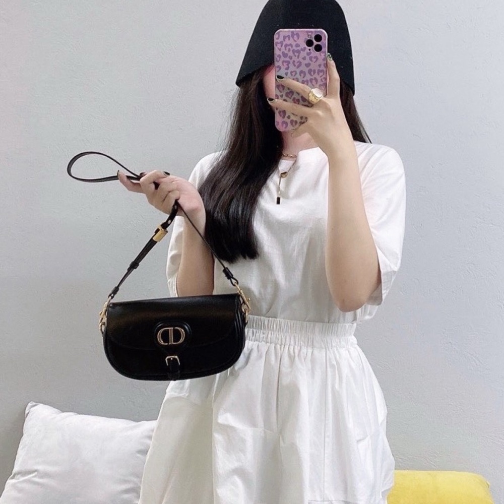 Dior East West Bobby Bag in Smooth Calfskin Leather Black Gold Hardware - Picture 13 of 13